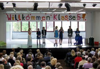 AG Junges Theater: Szene aus 'Aschenputtel'